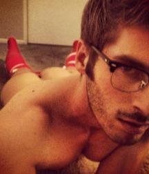 Sexy Naked Guys with Glasses 584c50b894464.jpg