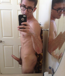 Sexy Naked Guys with Glasses 584c50cf805a5.jpg