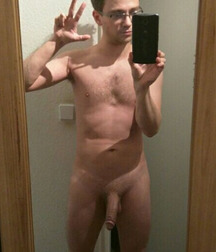 Sexy Naked Guys with Glasses 584c515da5f8d.jpg