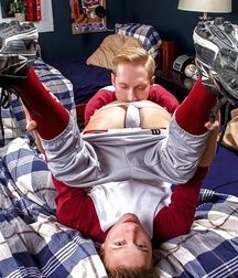 2 Blond Baseball Players get Rowdy 5861366e7364b.jpg