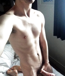 Russian Guy Poses 586137f88f898.jpg