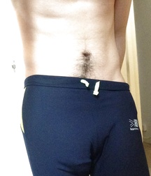 Russian Guy Poses 586138032c469.jpg