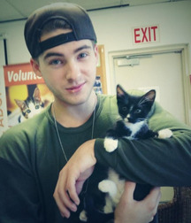 Cute Guys, Cats and Dogs 587269939028a.jpg
