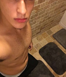 Sexy Snapchats 58a6460fa9179.jpg