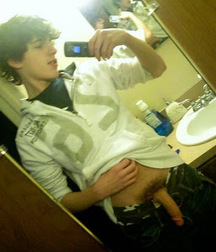 More Boy Selfies - They Never Stop 58aa153585b84.jpg