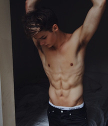 Hawt Boys non-nude 58b3186cbae69.jpg