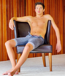 Hawt Boys non-nude 58b3189341a1d.jpg