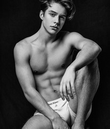 Hawt Boys non-nude 58b3189df12df.jpg