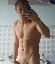 Boy Selfies - Look at Me! 58b645826f656.jpg