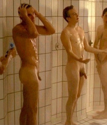 Group Showers 58b648688bad4.jpg