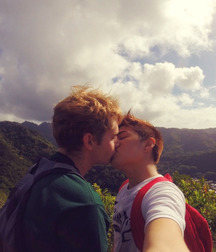 Boys Kissing Boys 58c74636bbb81.jpg