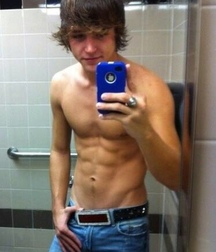 Boy Selfies 58c761d7d215f.jpg