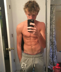 Boy Selfies 58c761da95f2b.jpg