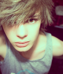 Cute Boys Non Nude 58c7649500a38.jpg