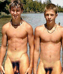 2 Make A Couple Gay 58dda394e241c.jpg