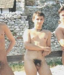 Nudists - Nearly That Time of Year 58e229e29f7ec.jpg