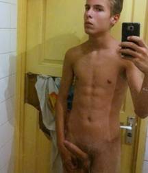 All Boys Selfies 58e2f57807638.jpg