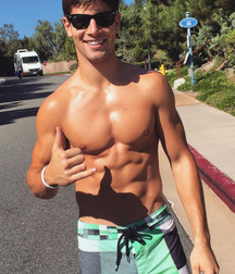 Boys That Are Hung 8 58e4334df116f.jpg
