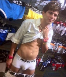 Boys Not Embarassed 58e599944a3eb.jpg