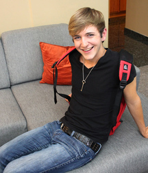 Blond School boy 5902a28237663.jpg