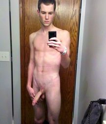 Boys Can't Resist Selfie 590638de401a3.jpg