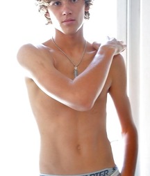 Great Lookin Guys - no nude 590e2fc9c30bf.jpg
