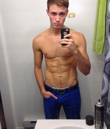 Shirtless Non Nude Selfies 59166dc393c57.jpg