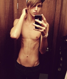 Shirtless Non Nude Selfies 59166dc4d80c8.jpg