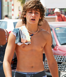 Shirtless Boys 5917bb922cc35.jpg