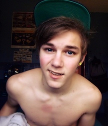 Shirtless Boys 5917bba9b1267.jpg