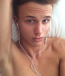 Shirtless Boys 5917bbb67e0e6.jpg