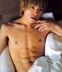 Shirtless Boys 5917bbbd7bbd0.jpg