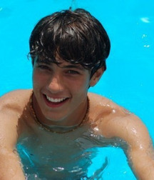 Boys in Swimsuits 592b676f13a2f.jpg