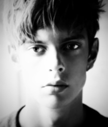 Cute Boys non-nude 592c327ccd7ea.jpg