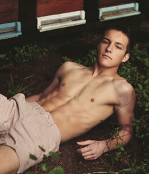 Shirtless Teens & Twink Boys 592c8a29aec44.jpg