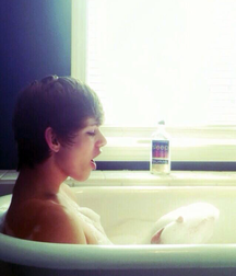 Shirtless Teens & Twink Boys 592c8a4036262.png