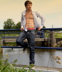 Hot & Sexy Guys non-porn 59504d4839151.jpg