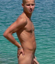 Naked Twinks 5955469d0afe1.jpg