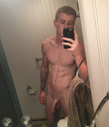 Boys & Selfies 595546cd1cf6e.jpg