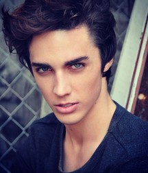 Cute Guys non-nude 59861d3b6368b.jpg