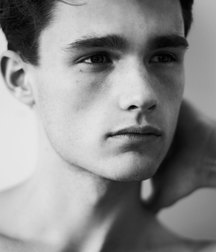 Cute Guys non-nude 59861d4f82b3f.jpg