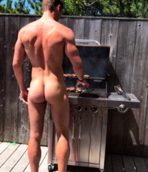 Naked in the Great Outdoors 59867bf3d2435.png