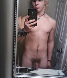 Boy Selfies 59876b4978f14.jpg