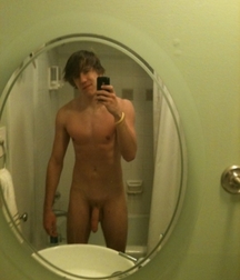 The Definitive Selfie File 5994a5b9ef6d5.jpg