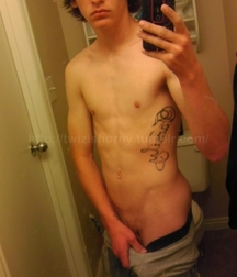 The Definitive Selfie File 5994a6233c2a3.jpg