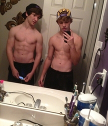 Selfie Night 5994df5e1faae.jpg