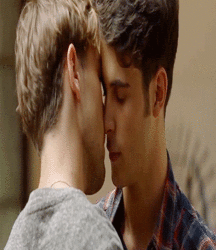 Guys in LoVe 5999e471bf6a5.gif