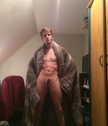Sexy Guys 599b655b331ca.jpg