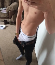 Boys With Cell Phones 59a4c1393e126.jpg