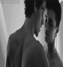 Kissing 59acbe33b78a8.gif